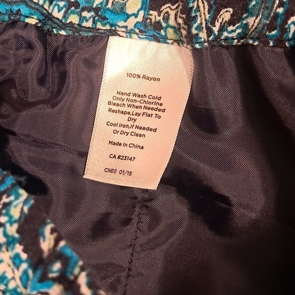 TALBOTS MP Lightweight Rayon Tapered Ankle Pants Teal Paisley Pull On Summer - Picture 6 of 6